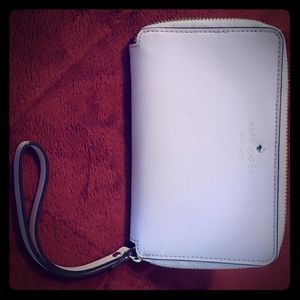 Kate Spade cedar street Laurie wristlet wallet nwo